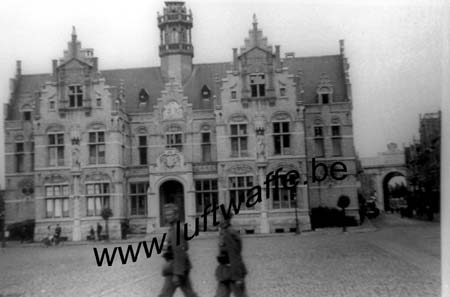 F-59400 Cambrai. Mai 40. Hôtel de ville (WH77)