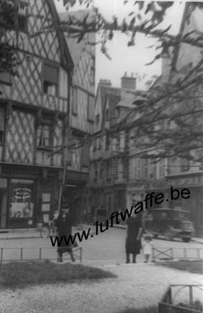 F-18000 Bourges. Quartiers en 40 (WL163)