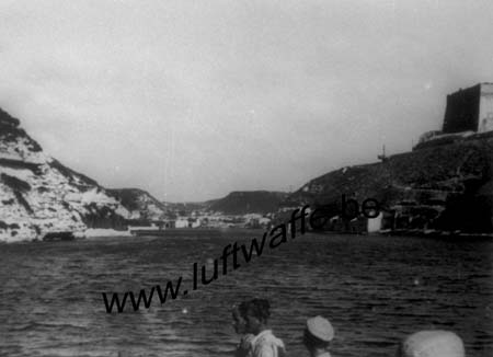 F-20169 Bonifacio. 1943. Evacuation (3)