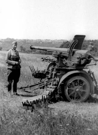 F-52000 Chaumont. Canon français capturé. Juin 40 (WH7)