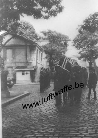 F-75000 Paris (secteur). 1941. Inhumation (WL299)