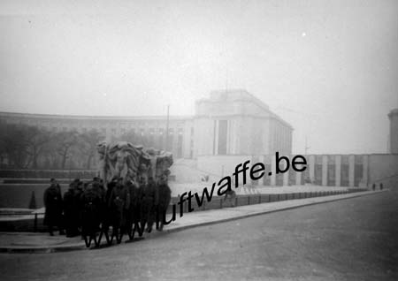 F-75000 Paris. 1941 (1) (WL26)