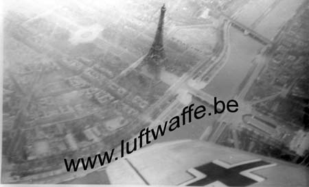 F-75000 Paris. 1942. Vue du ciel