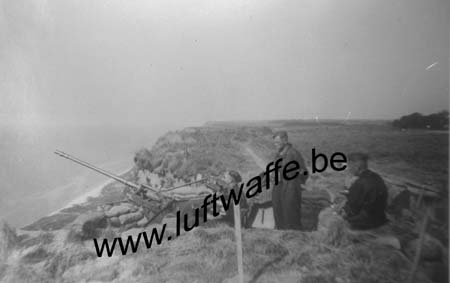 F-76600 Le Havre. 1941. Flak défendant l'aérodrome (WL326)