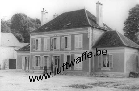 F-02210 Oulchy-le-Château. Mai 40 (77.100)