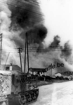 F-14000 Caen. 1944. Lorraine et ville en feu (WH58)
